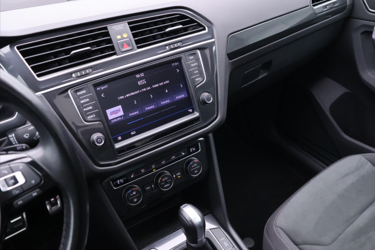 Volkswagen Tiguan 2,0 TSI R-line Highline DSG 4M