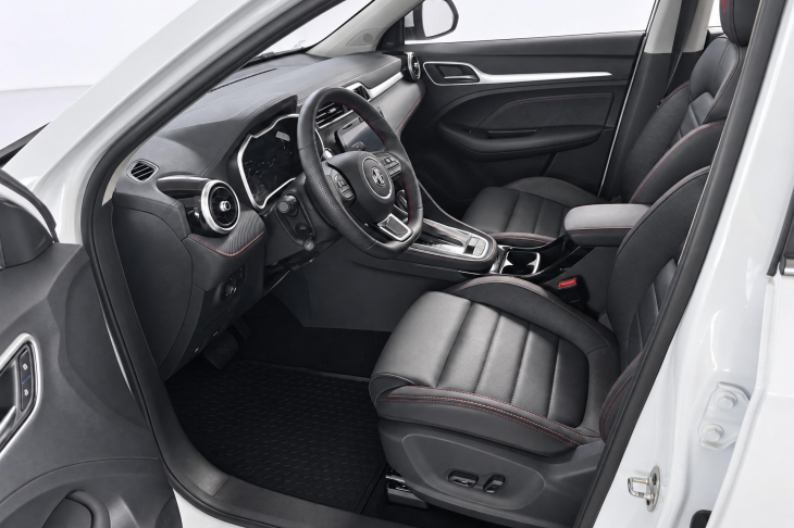 MG ZS 1,0 TGI 82 KW Exclusive CZ