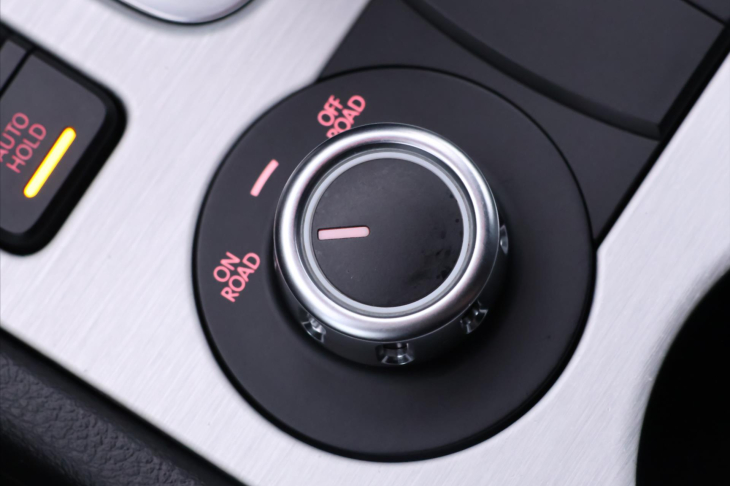 Volkswagen Touareg 4,2 V8 TDI 250 KW 4x4 KLIMA