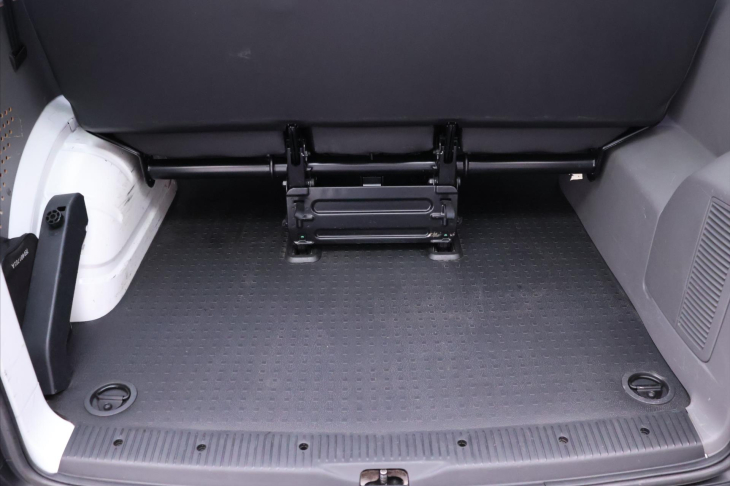 Volkswagen Transporter 2,0 TDI 81kW 9-míst Klima DPH