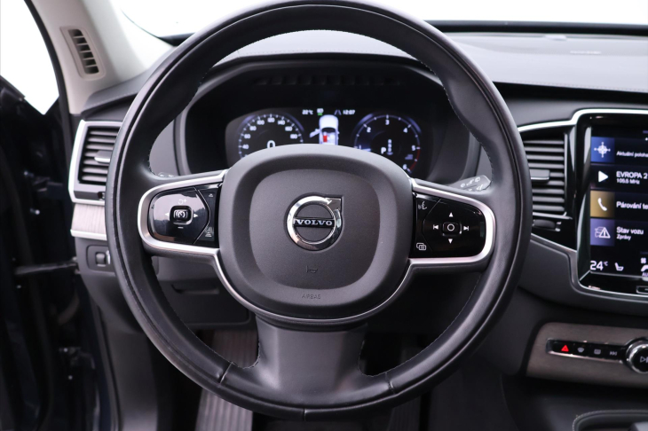 Volvo XC90 2,0 B5 AWD 173kW 1.Maj DPH CZ