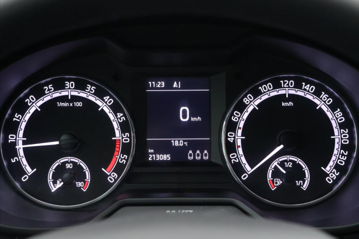 Škoda Octavia 1,6 TDI Clever Navi LED