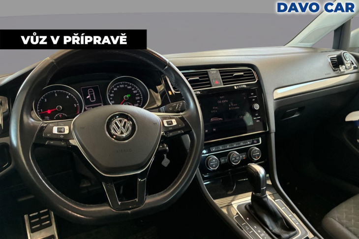 Volkswagen Golf 2.0 TDI 110kW DSG LED Join Tažné
