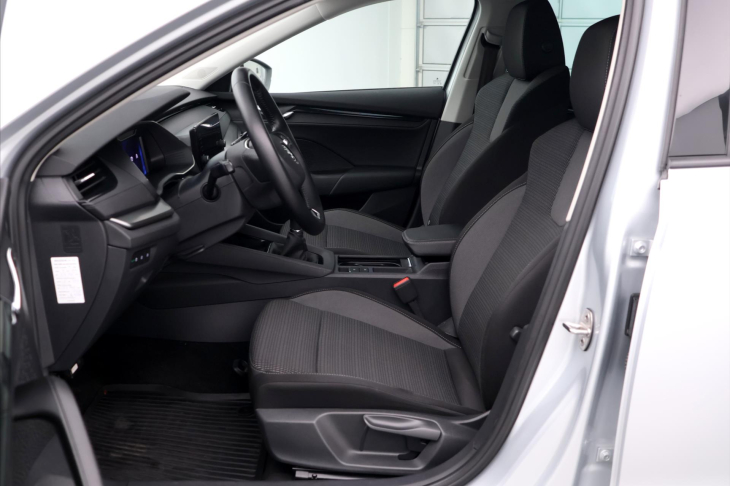 Škoda Octavia 2,0 TDI 85kW Ambition CZ DPH