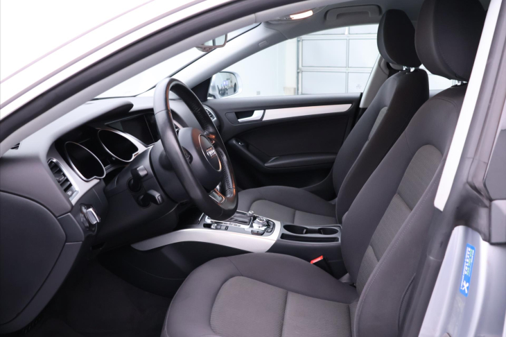 Audi A5 2,0 TDI 140kW Aut. Navi CZ DPH