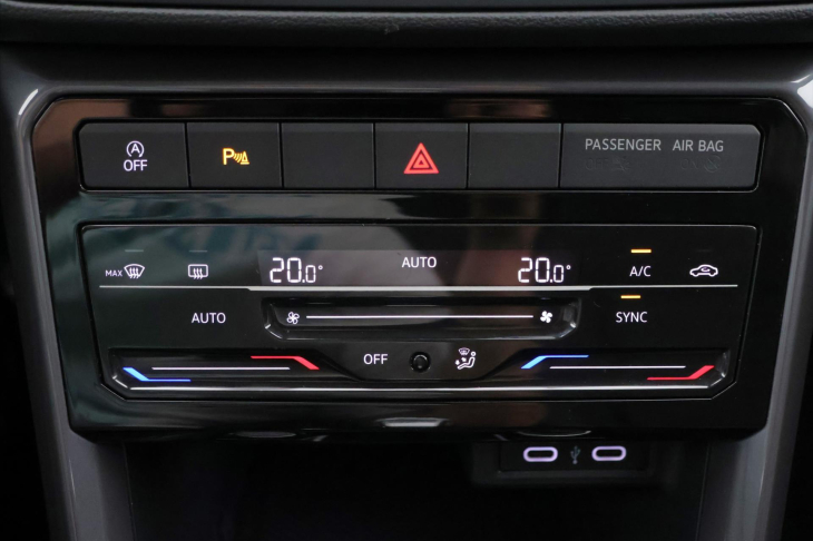 Volkswagen T-Cross 1,0 TSI R-line DSG Style DPH