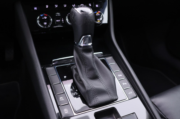 Škoda Superb 2,0 TDI DSG L&K CZ DPH