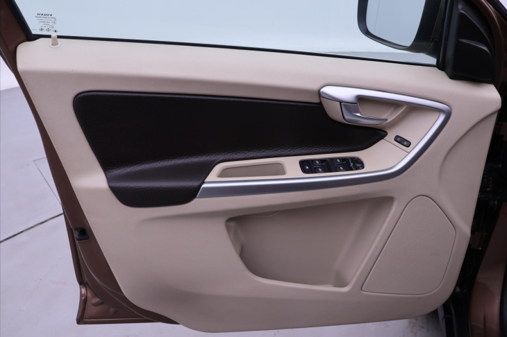 Volvo XC60 2,4 D3 120kW AWD AT Summum