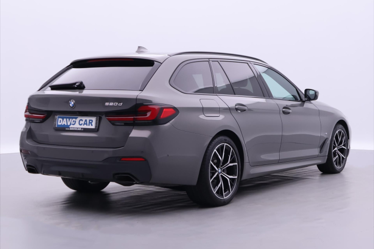BMW Řada 5 2,0 520d 140kW AT Touring DPH