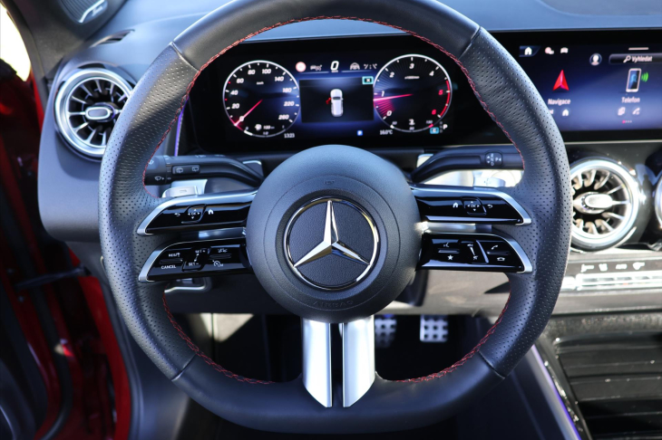 Mercedes-Benz GLB 2,0 200d 4Matic AMG Premium+