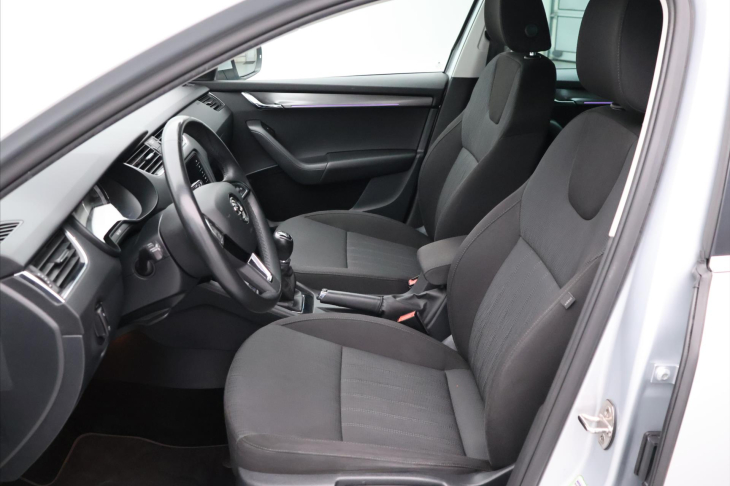 Škoda Octavia 2,0 TDI Style LED CZ