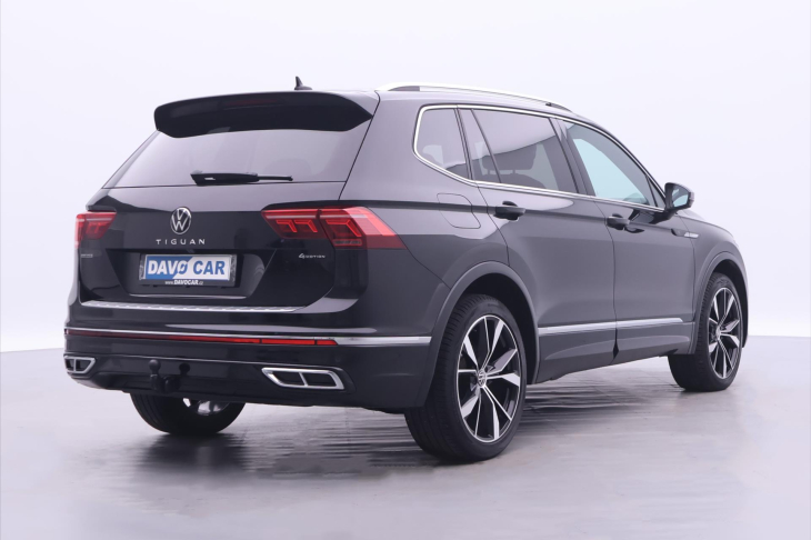 Volkswagen Tiguan Allspace 2,0 TSI DSG 4M R-Line 7Míst DPH