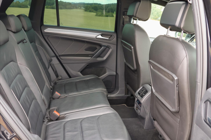 Volkswagen Tiguan 2,0 TDI DSG 4x4 CZ DPH R-Line