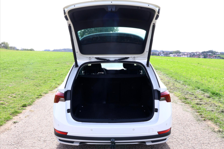 Škoda Octavia 2,0 TDI 147kW DSG CZ Scout DPH