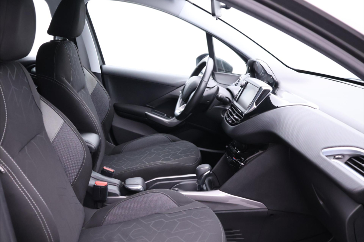 Peugeot 2008 1,2 PureTech 81 kW Aut.klima