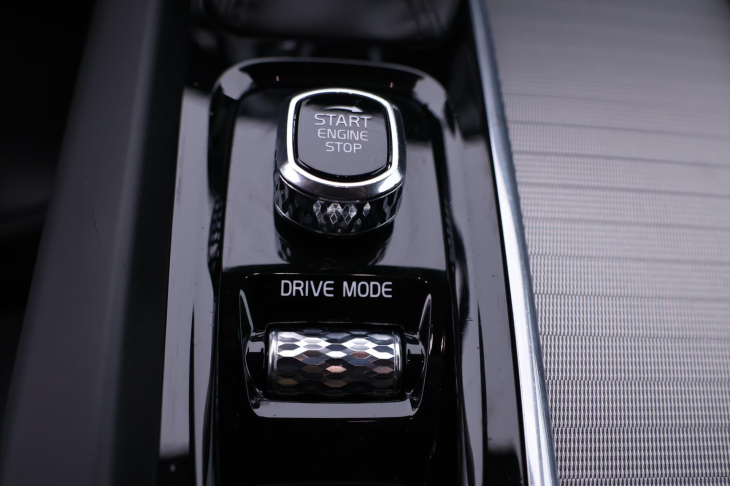 Volvo XC60 2,0 D5 AWD CZ Inscription DPH