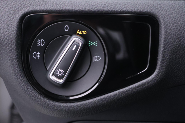 Volkswagen Golf 1,4 TSI 92kW Highline LED 1.Maj