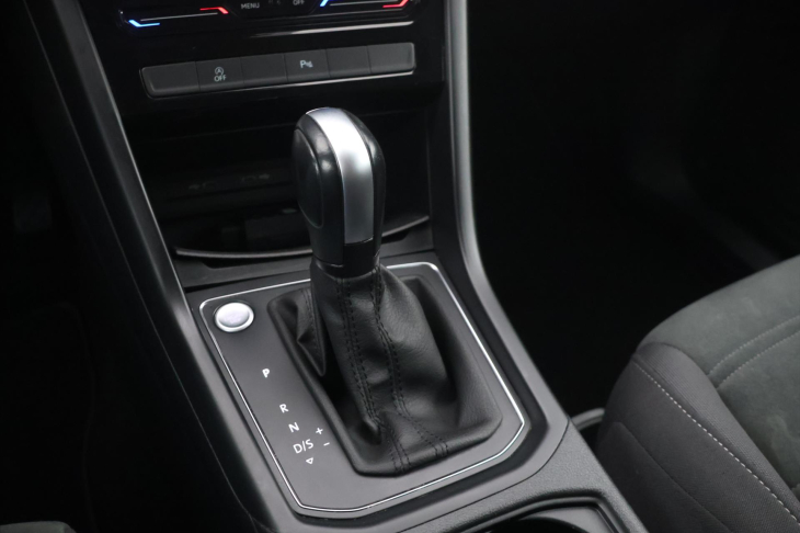 Volkswagen Touran 2,0 TDI 110kW DSG LED DPH
