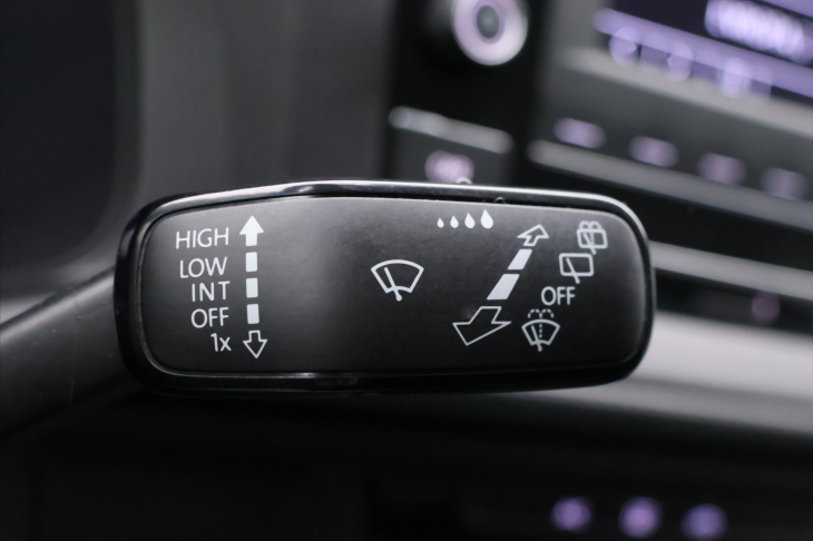 Volkswagen Transporter 2,0 TDI 110kW DSG 9-Míst CZ DPH