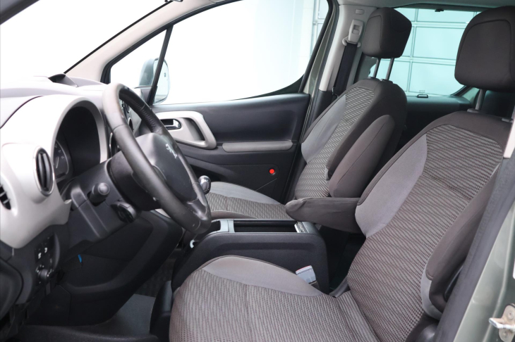 Peugeot Partner Tepee 1,6 HDI 80kW Premium Pano
