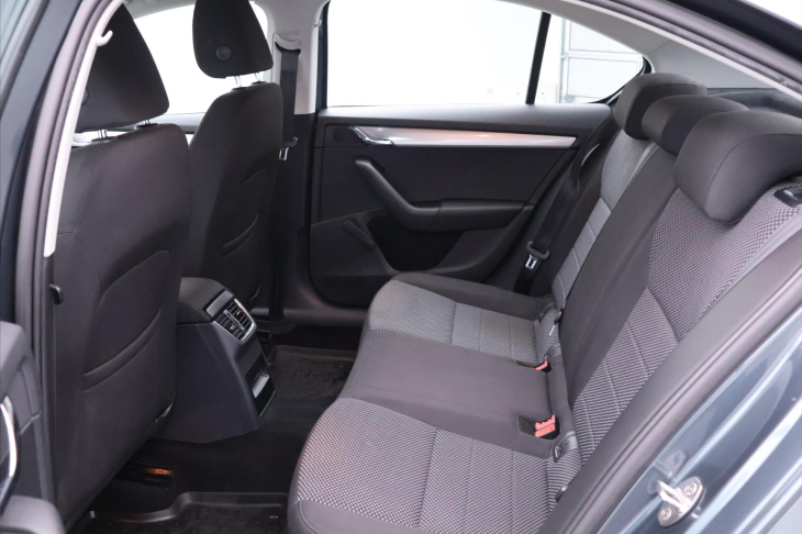 Škoda Octavia 1,6 TDI 81kW Ambition Klima