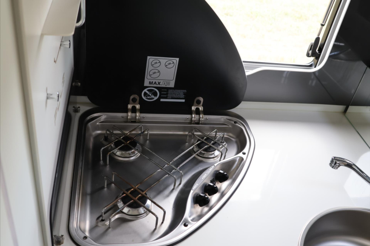 CI Caravans International Ostatní 2.0 CI Magis Plus 84 CZ DPH obytný automobil