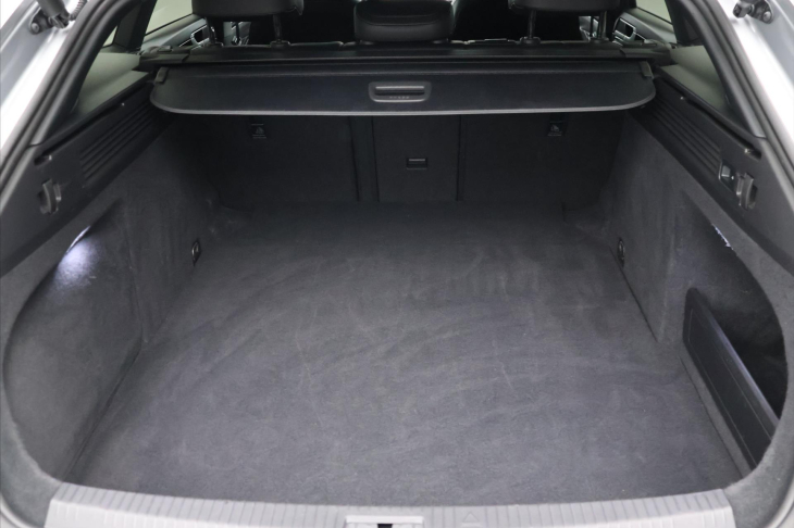 Volkswagen Arteon Shooting Brake 2,0 TDI R-line DSG CZ DPH