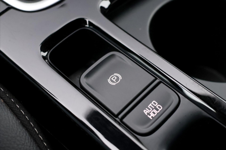 Kia Ceed SW 1,5 T-Gdi 118kW DCT CZ DPH