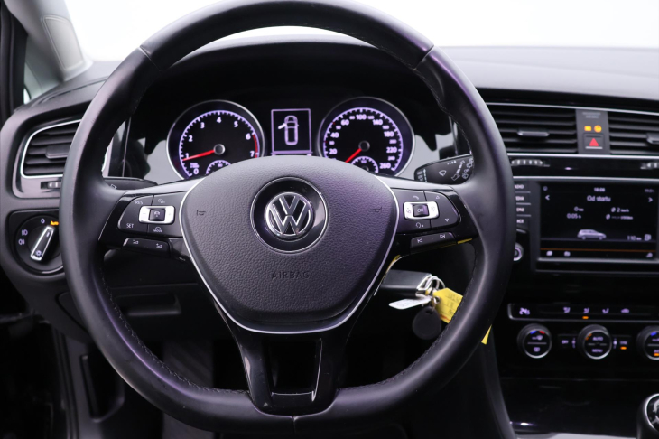 Volkswagen Golf 1,4 TSI 92kW Highline 1.Majitel