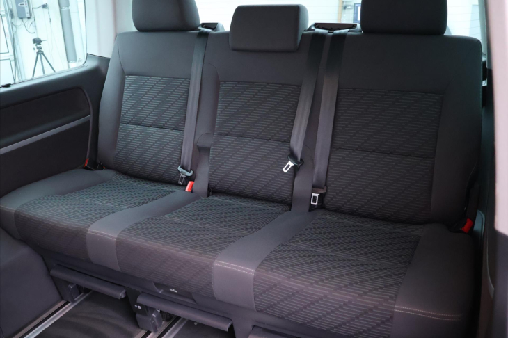 Volkswagen Multivan 2,0 TDI 103kW Comfort 7-Míst