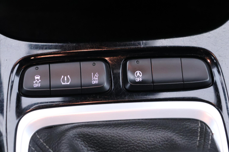 Opel Crossland X 1,5 CDTi Innovation CZ