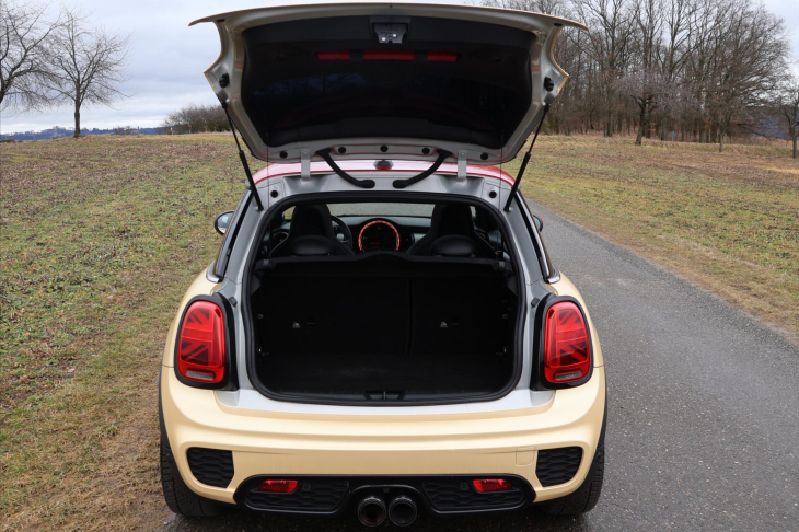 Mini Cooper 2,0 JCW 170kW H&K Chilli 1.Maj