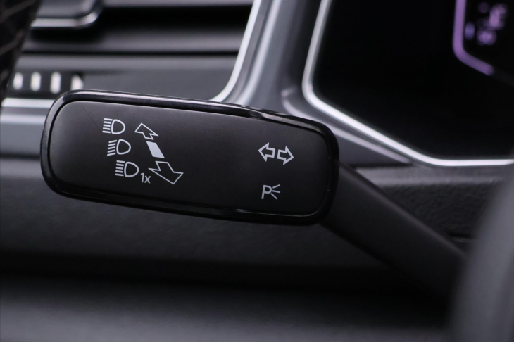 Volkswagen T-Roc 1,5 TSI 110 kW DSG R-Line DPH