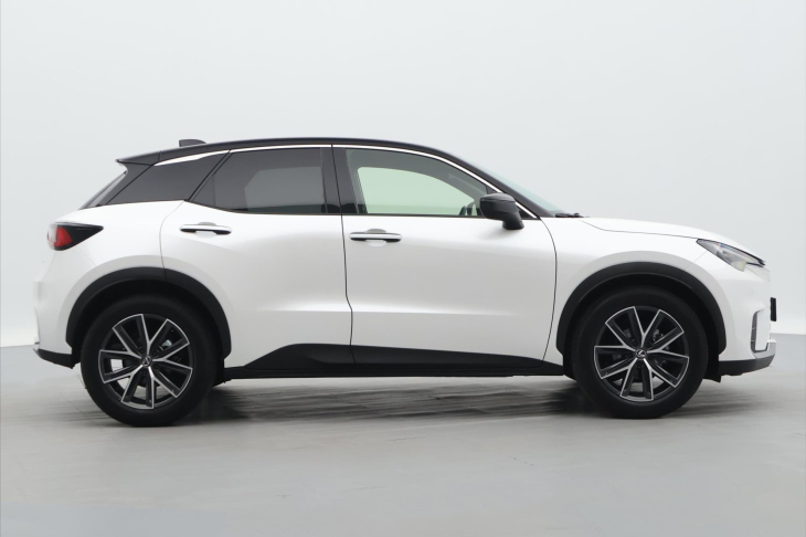 Lexus LBX 1.5 HEV 67 kW Emotion CZ DPH