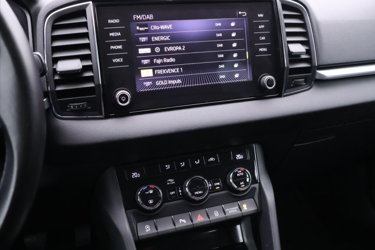 Škoda Karoq 1,0 TSI Business DPH serv.kn.