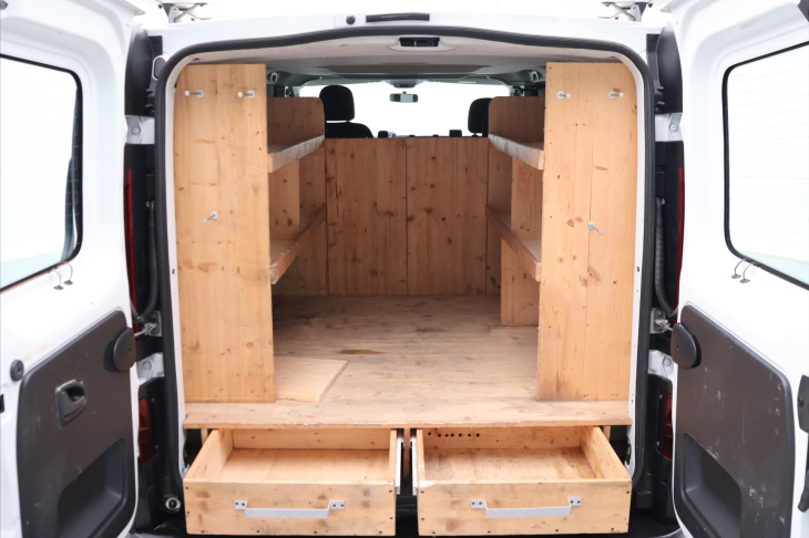 Renault Trafic 1,6 dCi Long 6-Míst Klima DPH