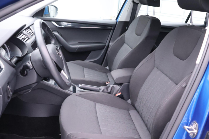 Škoda Octavia 1,6 TDI 85kW Style Tempomat