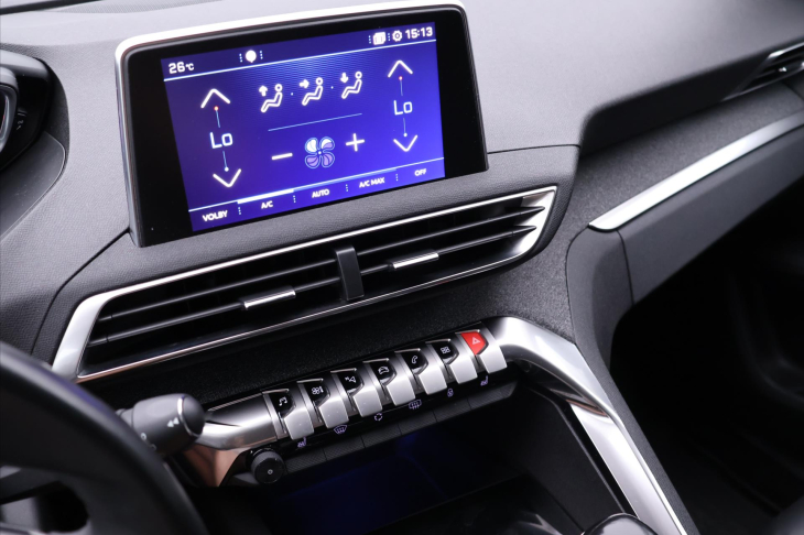 Peugeot 5008 1,2 PT 96kW CZ Allure 7-Míst