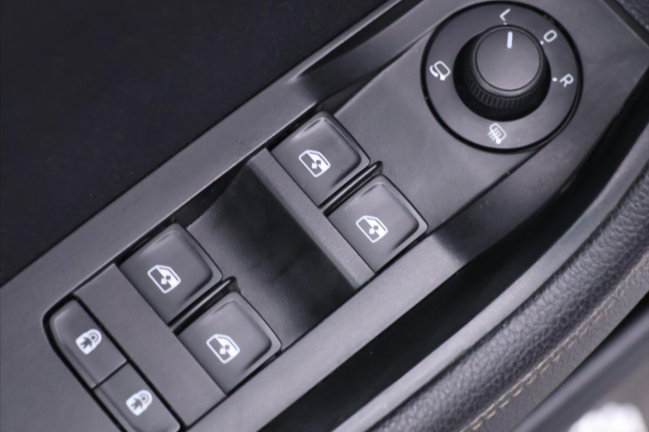 Škoda Superb 2,0 TDI 140kW DSG 4x4 CZ Scout