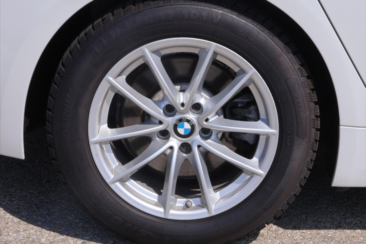 BMW Řada 5 2,0 525d 170kW Aut. Navi LED