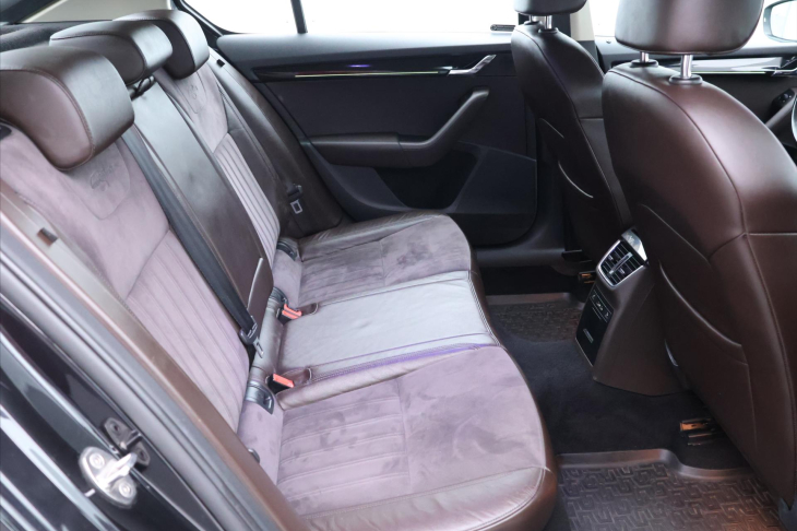 Škoda Octavia 2.0 TDI 110kW DSG L&K LED CZ