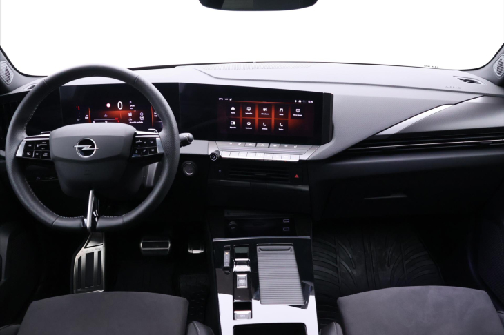 Opel Astra 1,2 96 kW Ultimate ST CZ TZ