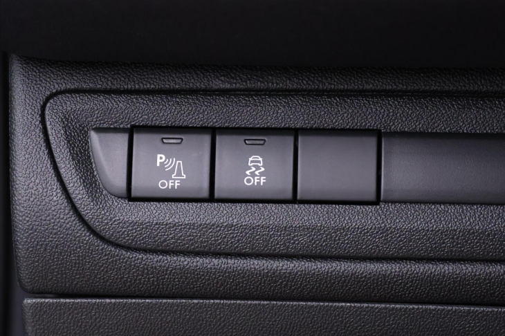 Peugeot 208 1,2 PT 60kW CZ Active Klima CZ