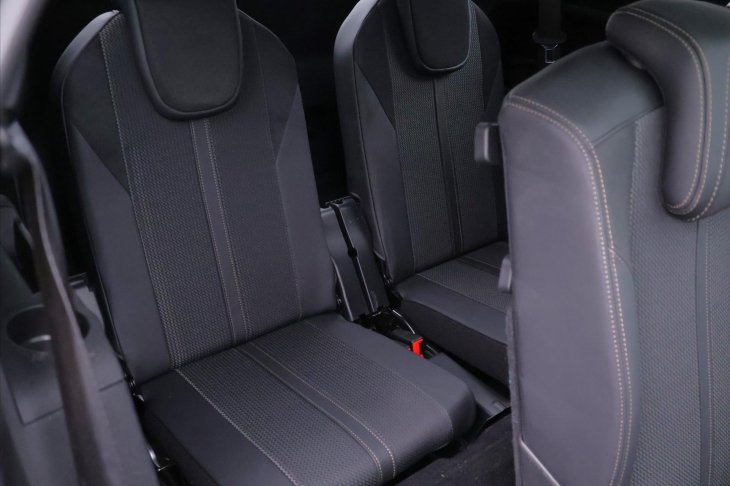 Peugeot 5008 2,0 BlueHDI 130kW CZ 1.Maj. GT