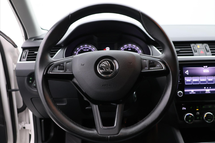 Škoda Octavia 1,6 TDI CZ Style LED Kessy