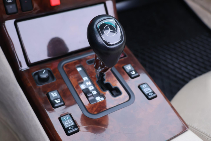 Mercedes-Benz SL 5,0 500 Roadster 235kW