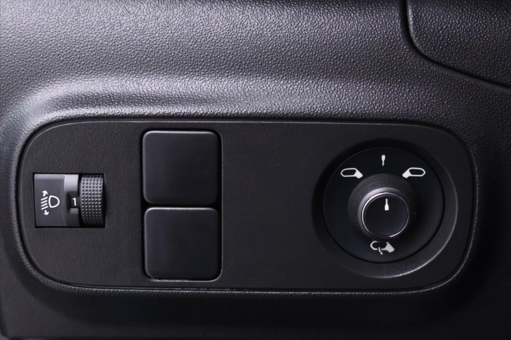 Citroën C3 1,2 PureTech 83kW klima CZ