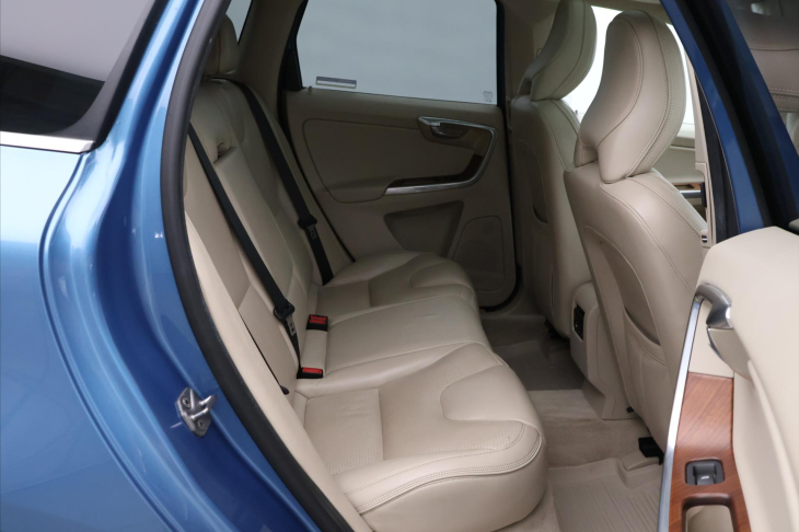Volvo XC60 2,4 D5 169kW CZ Inscription