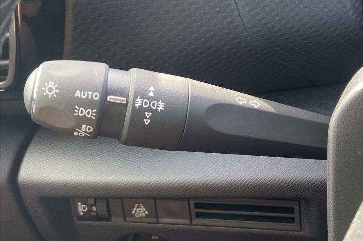 Citroën C4 1,2 PT 96kW Shine Aut Kůže HUD