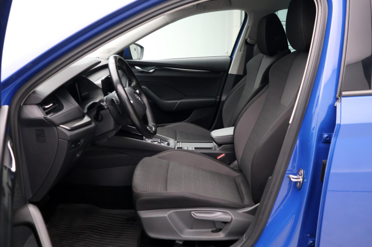 Škoda Octavia 2,0 TDI 110kW Ambition DSG CZ